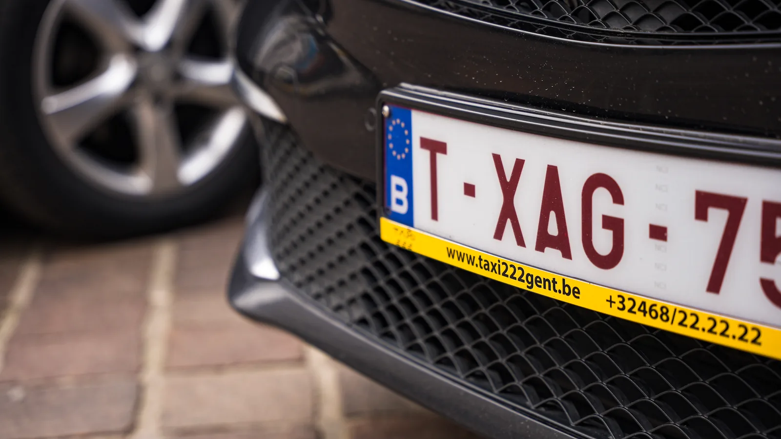 Taxi 222 Gent koeriersdienst branding